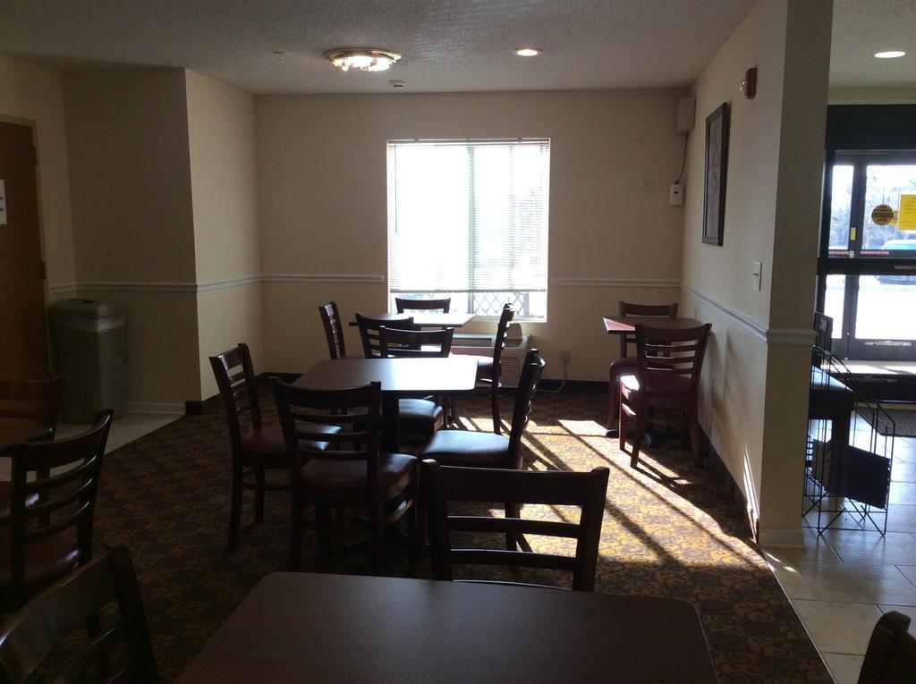 Days Inn By Wyndham Greensboro Nc Dış mekan fotoğraf