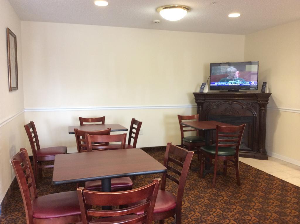 Days Inn By Wyndham Greensboro Nc Dış mekan fotoğraf