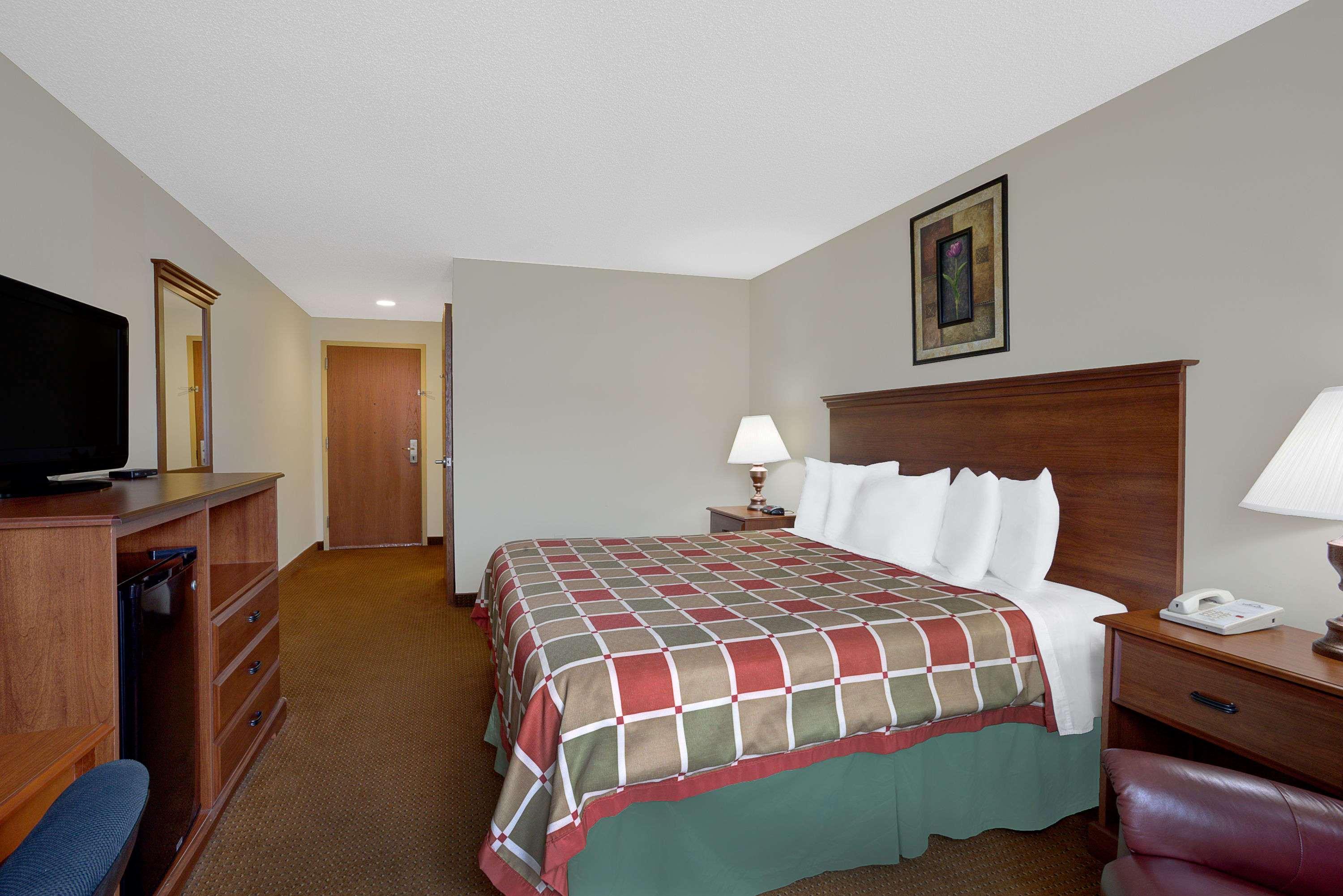Days Inn By Wyndham Greensboro Nc Dış mekan fotoğraf