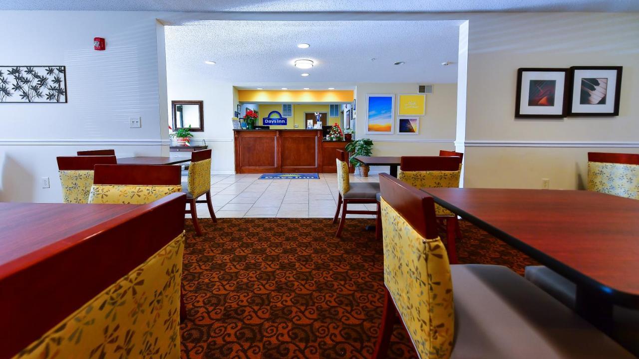 Days Inn By Wyndham Greensboro Nc Dış mekan fotoğraf