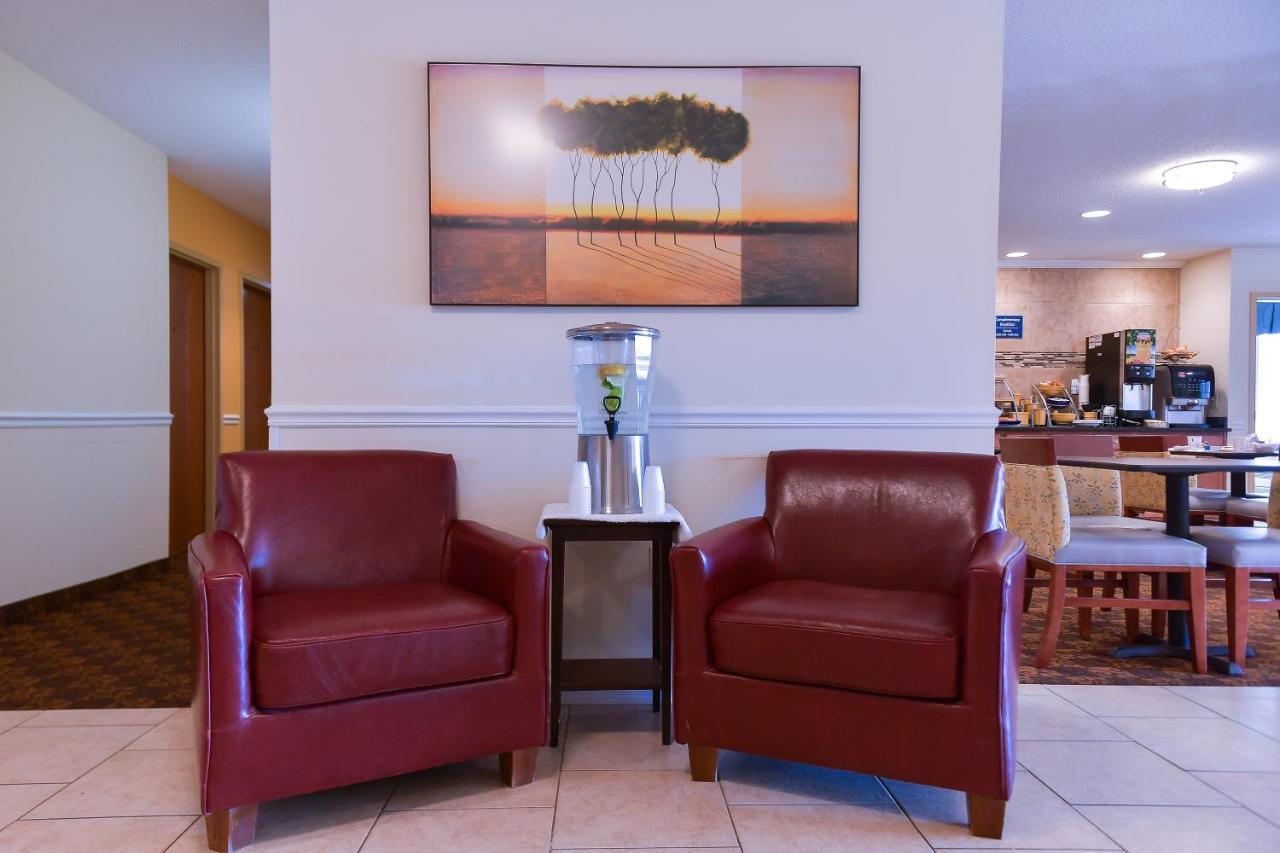 Days Inn By Wyndham Greensboro Nc Dış mekan fotoğraf
